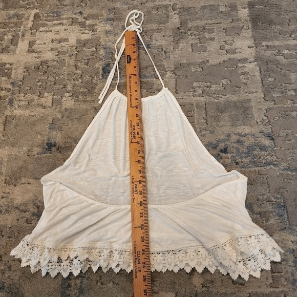 White halter blouse - Picture 12 of 12